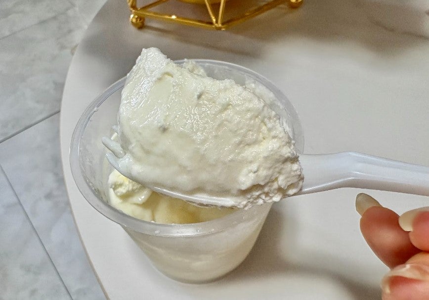 セブンイレブンホイップクリームのミルクプリン